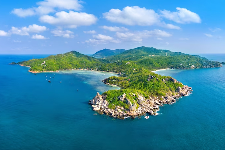 7 Remarkably Beautiful Islands
